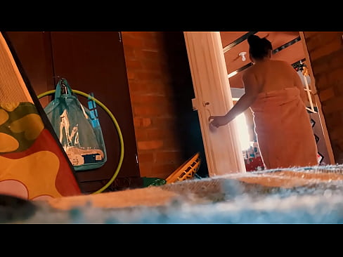 ❤️ Mijn oom volgt me naar de douche, hij neukt me terwijl ik een douche neem. ️ Fucking video at us nl.teatroporno.ru ☑