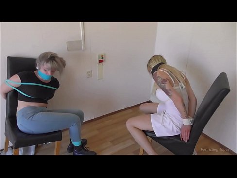 ❤️ Verslaafd / vastgebonden en de mond gesnoerd / jonkvrouw in nood ️ Fucking video at us nl.teatroporno.ru ☑